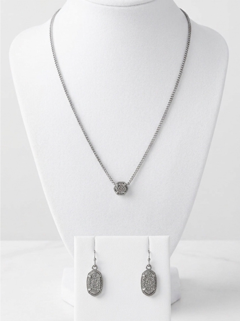 Kendra Scott Davie Pendant Necklace and Earring Set in Gunmetal Black Drusy 2438